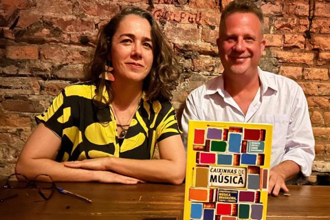 Livro traz entrevistas com personalidades da música brasileira